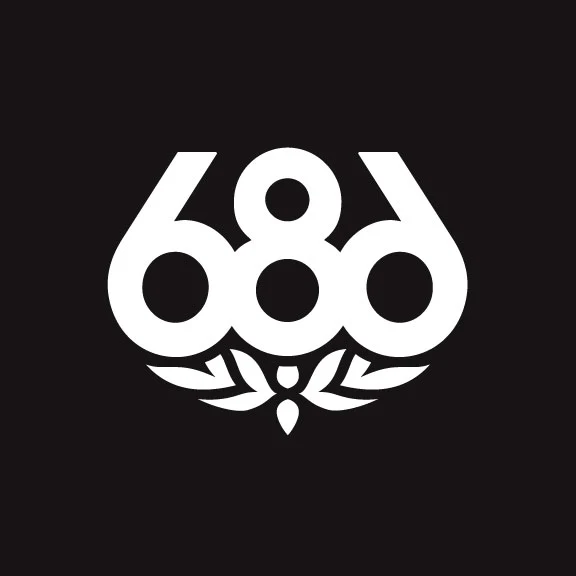 686