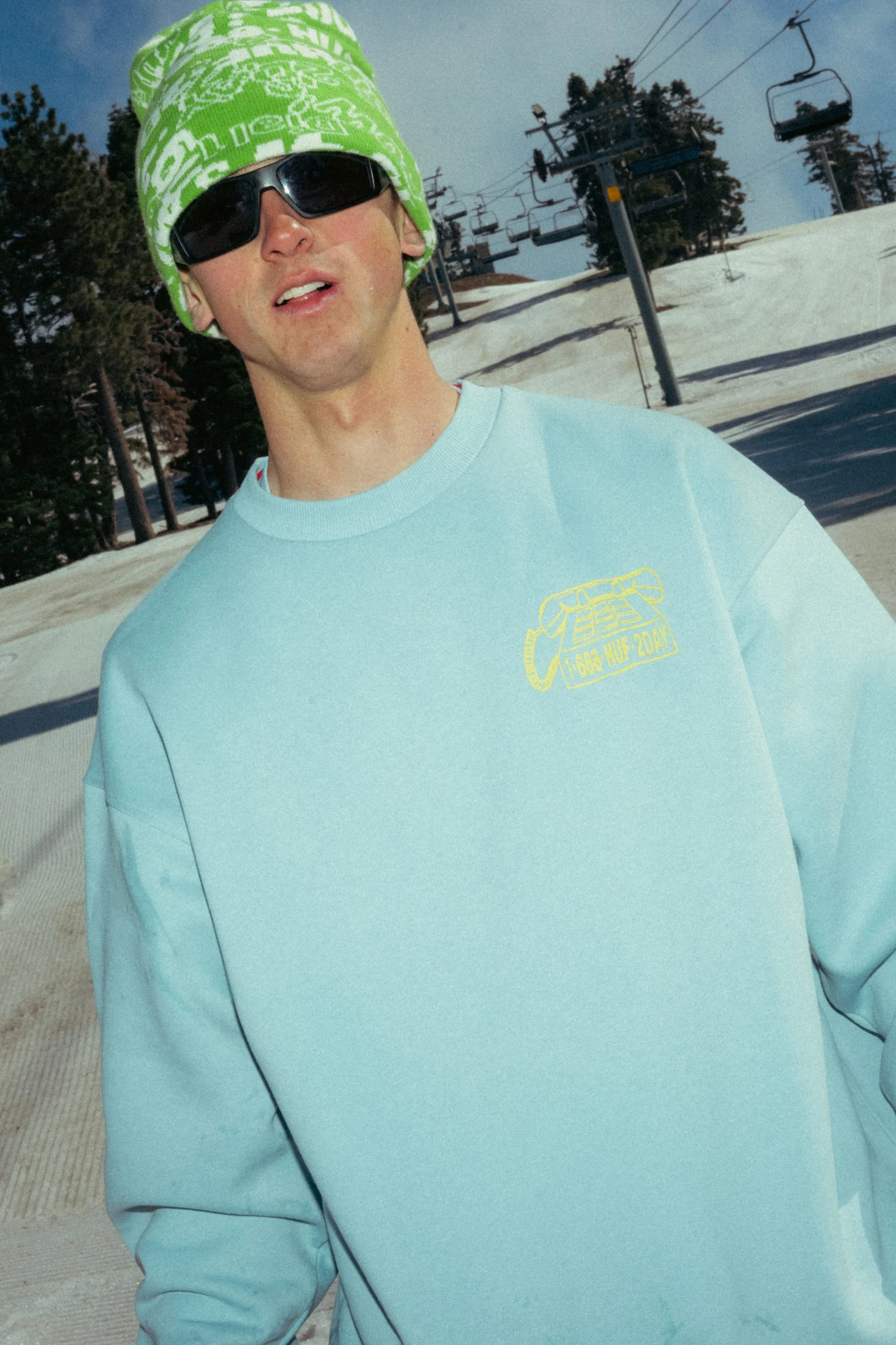 686 HUF Premium Heavyweight Crew Sweatshirt - Image 5