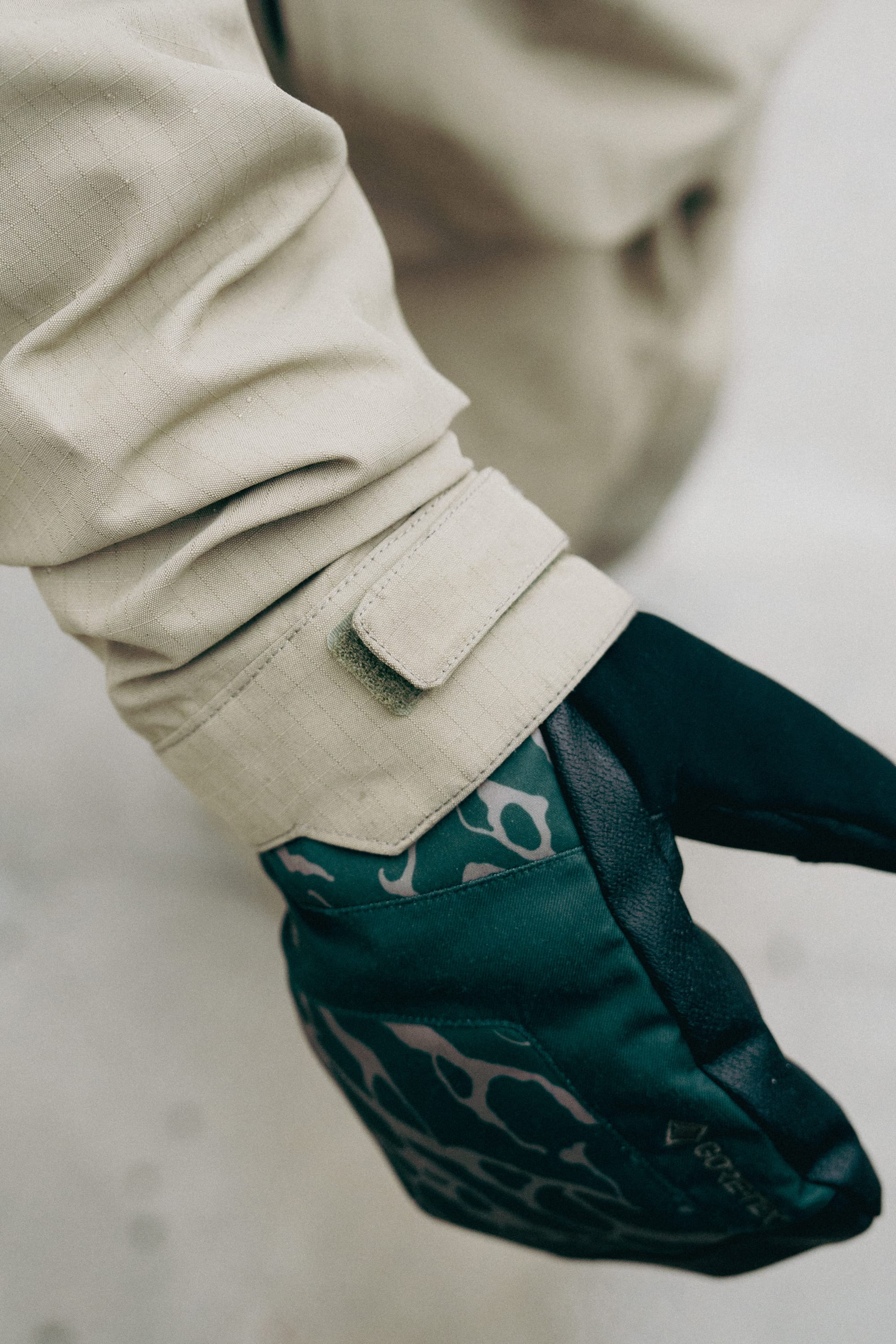 686 Men's Ghost™ 2.5L Anorak - Image 17