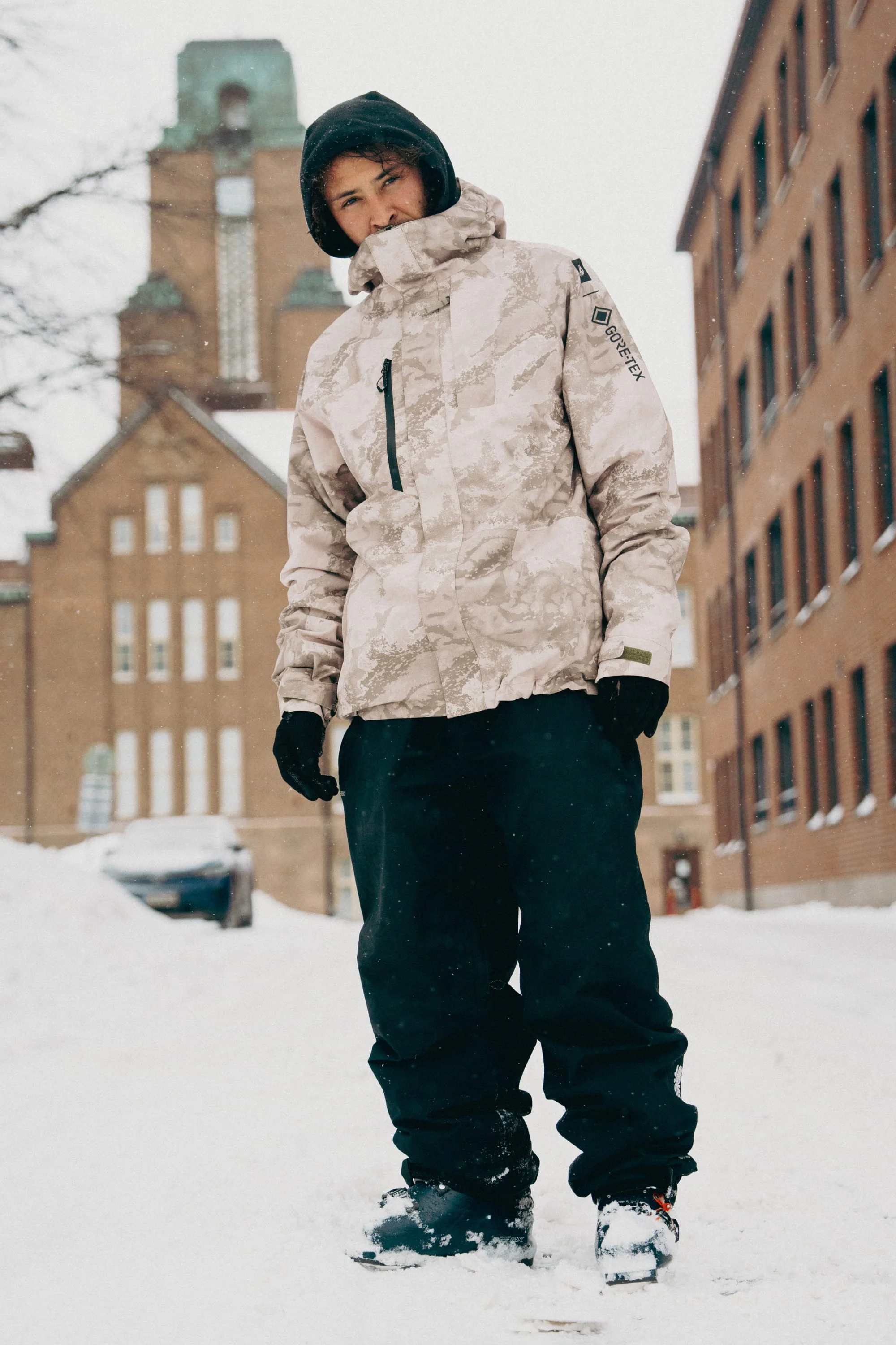 686 Men's GORE-TEX Core Shell Jacket - Image 13