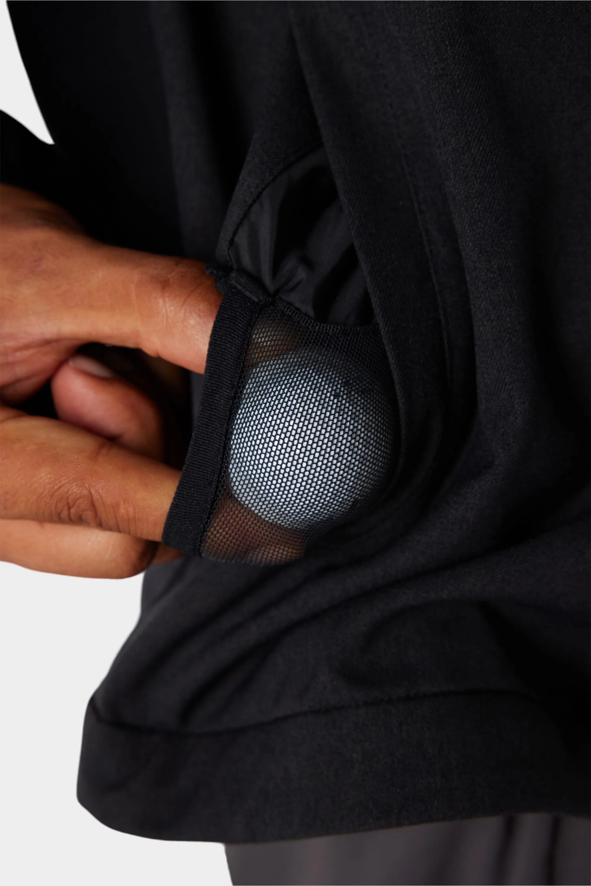 686 x Malbon Men's Caddie Performance Jacket - Image 7