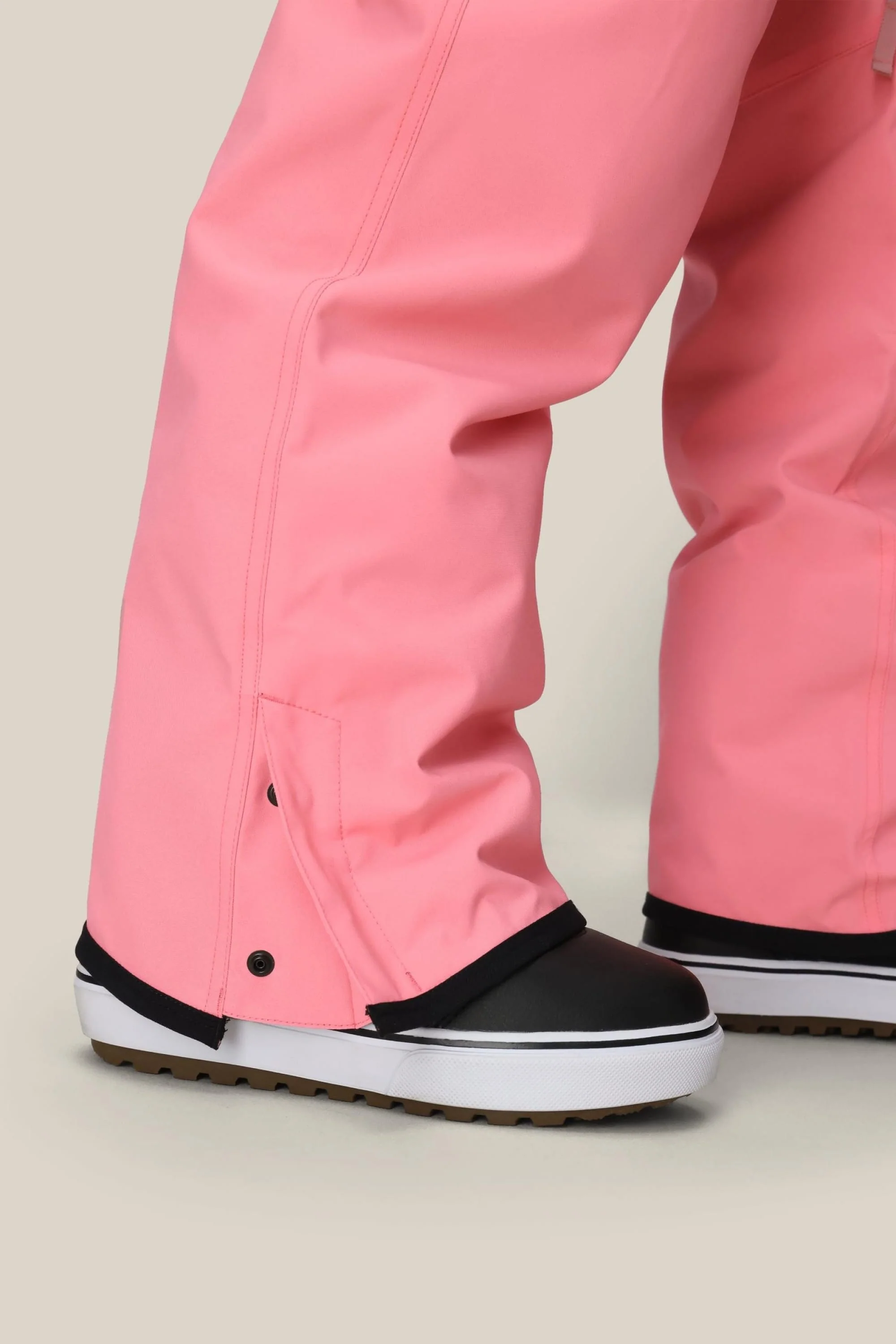 686 Women's Aura™ Insulated Cargo Pant - Image 15
