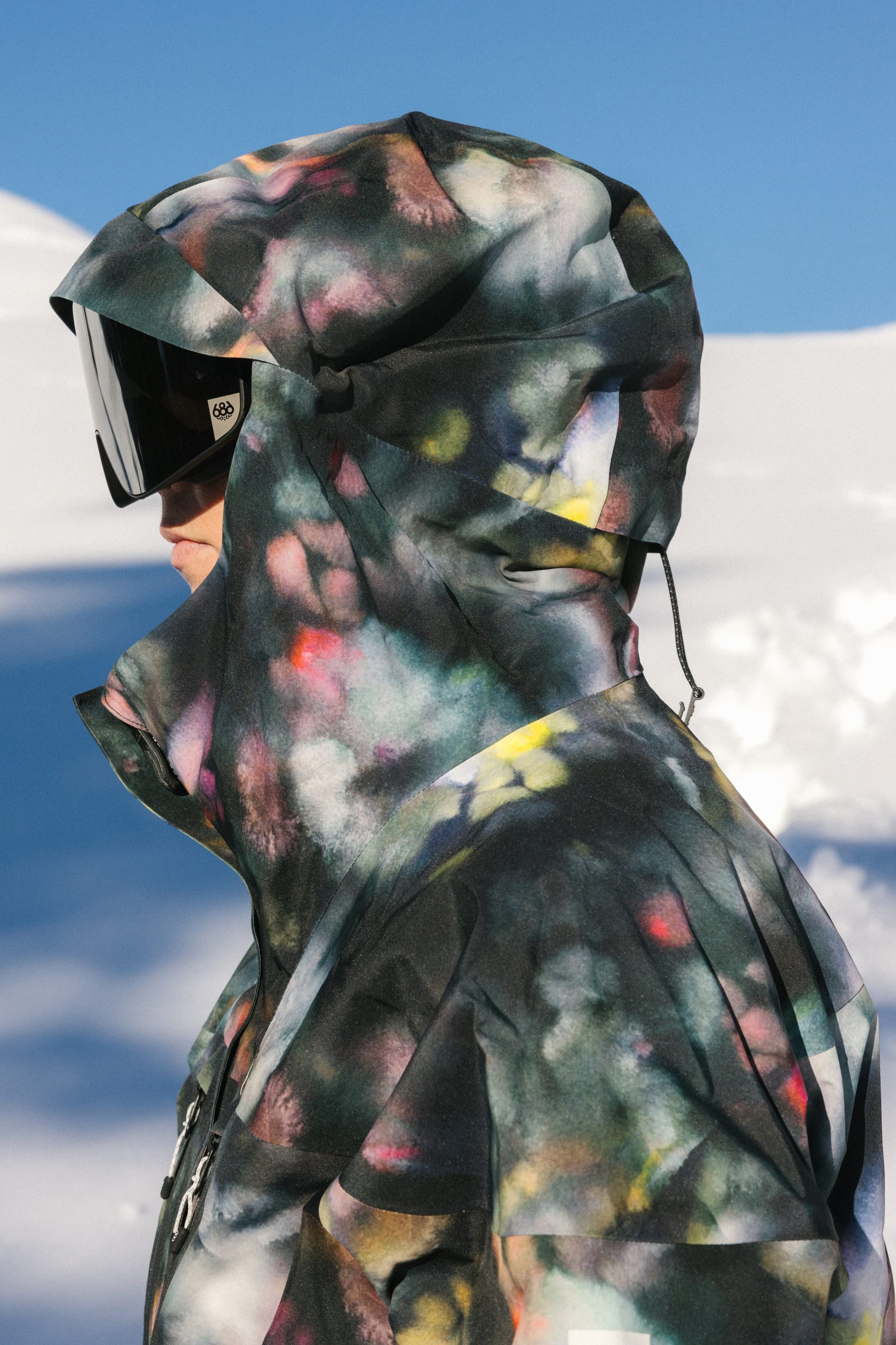 686 Women's GORE-TEX Skyline Thermagraph® Jacket - Image 11