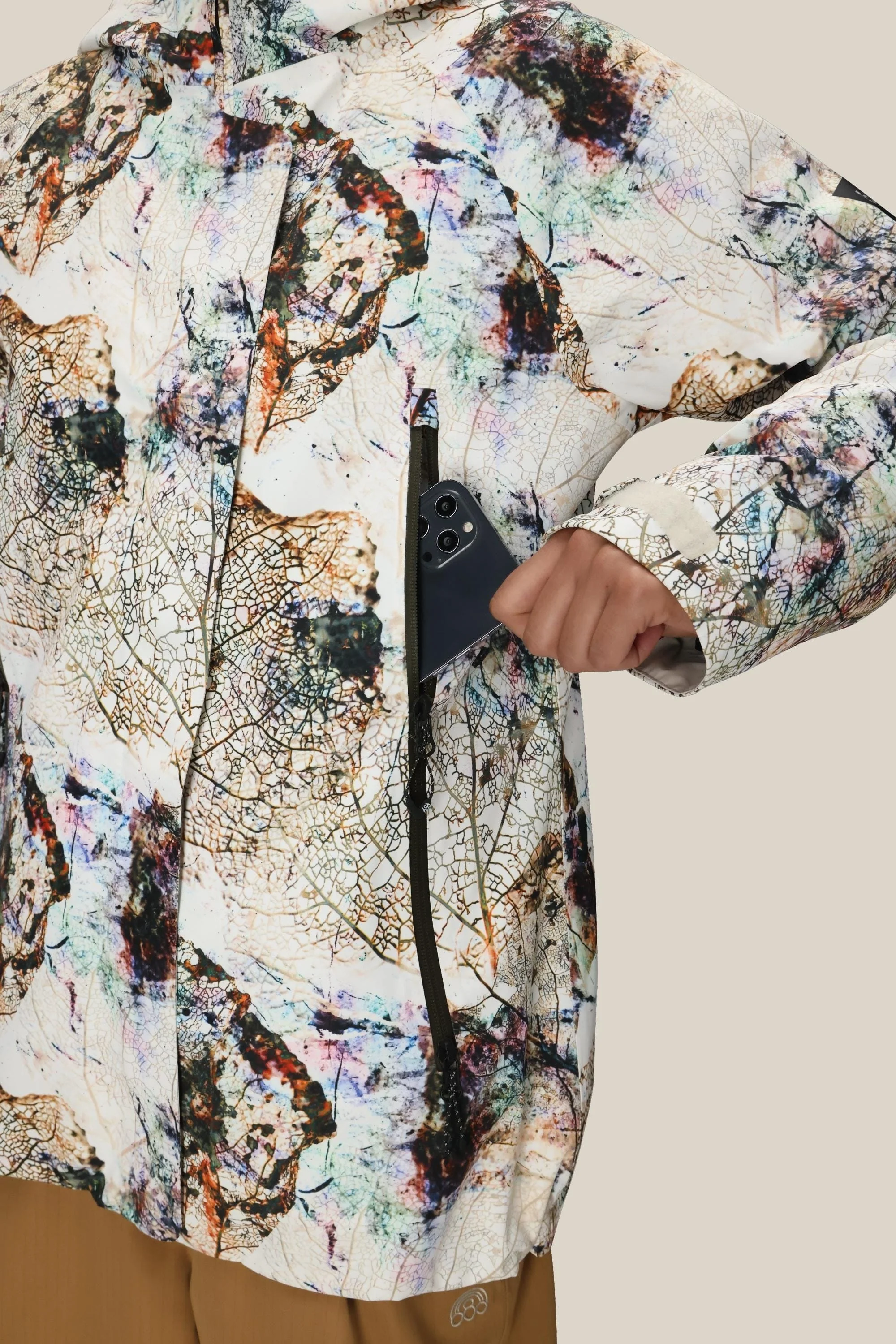 686 Women's Whisper™ Insulated Jacket - Image 11